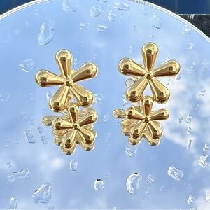 Dazzling Gold Floral Earrings